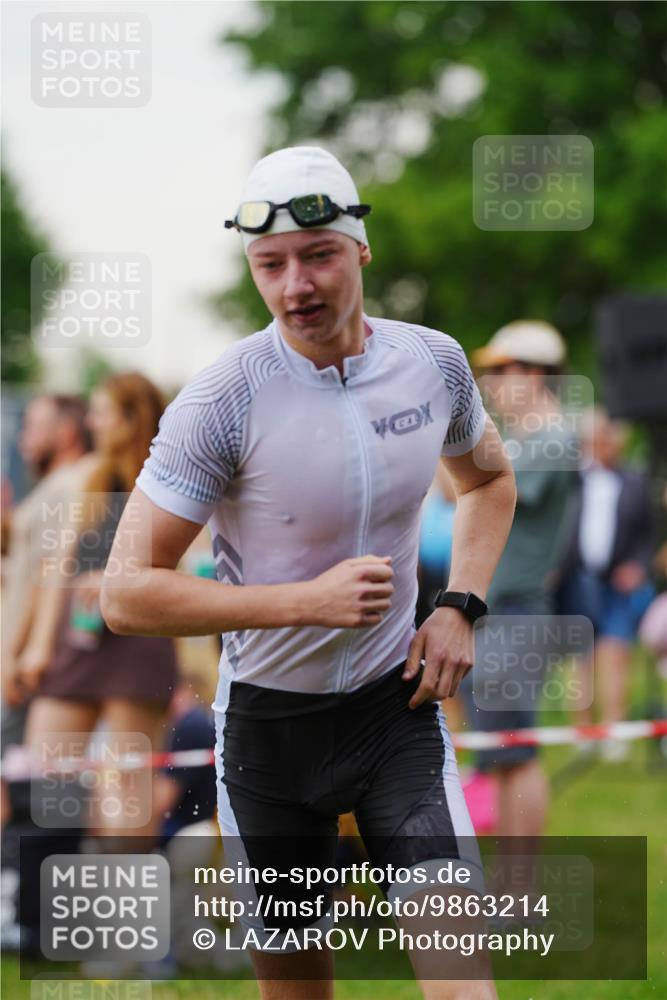 21.06.2026 - 29. Vierlanden-Triathlon LAZAROV Photography http://msf.ph/oto/9863214 21.06.2026 10:20:12 Schwimmen 304, 314, 484, 572 meine-sportfotos.de
