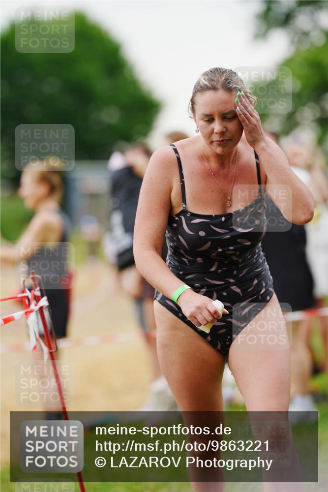 21.06.2026 - 29. Vierlanden-Triathlon LAZAROV Photography http://msf.ph/oto/9863221 21.06.2026 10:20:35 Schwimmen 489, 559, 616, 619 meine-sportfotos.de