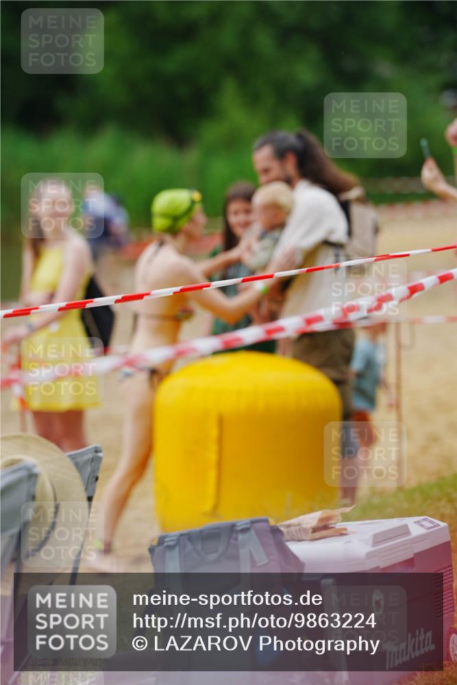 21.06.2026 - 29. Vierlanden-Triathlon LAZAROV Photography http://msf.ph/oto/9863224 21.06.2026 10:20:47 Schwimmen 612 meine-sportfotos.de