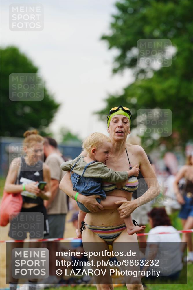 21.06.2026 - 29. Vierlanden-Triathlon LAZAROV Photography http://msf.ph/oto/9863232 21.06.2026 10:20:53 Schwimmen 612 meine-sportfotos.de