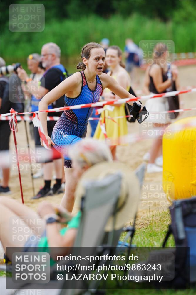 21.06.2026 - 29. Vierlanden-Triathlon LAZAROV Photography http://msf.ph/oto/9863243 21.06.2026 10:21:17 Schwimmen 576 meine-sportfotos.de