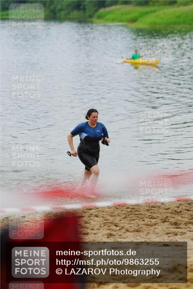 21.06.2026 - 29. Vierlanden-Triathlon LAZAROV Photography http://msf.ph/oto/9863255 21.06.2026 10:21:58 Schwimmen 541 meine-sportfotos.de