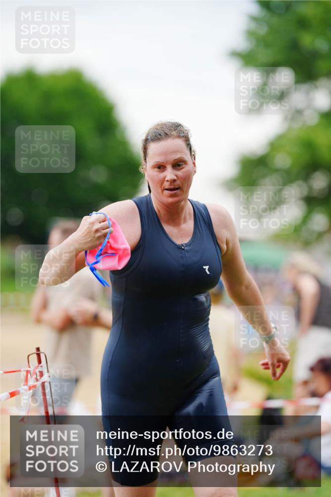 21.06.2026 - 29. Vierlanden-Triathlon LAZAROV Photography http://msf.ph/oto/9863273 21.06.2026 10:23:28 Schwimmen 500, 554 meine-sportfotos.de