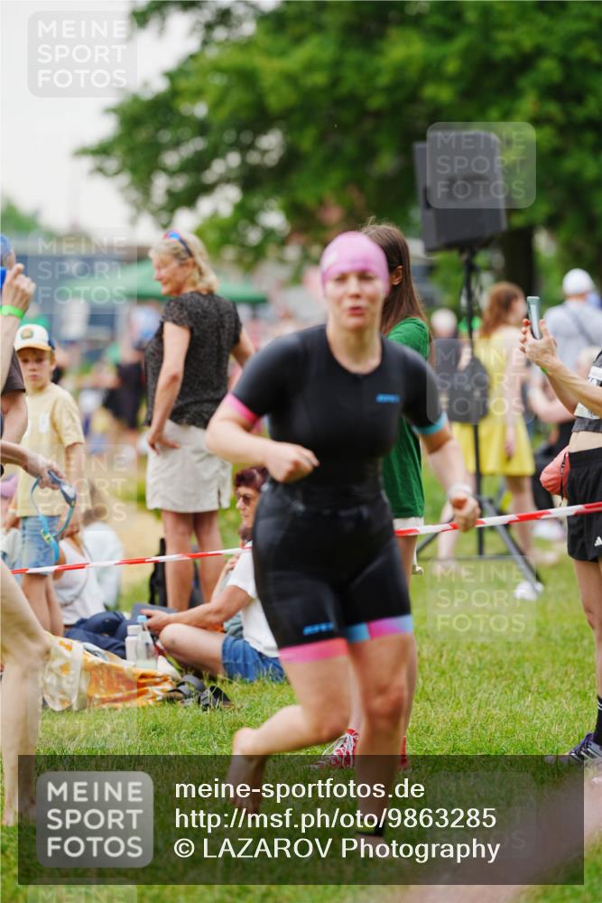 21.06.2026 - 29. Vierlanden-Triathlon LAZAROV Photography http://msf.ph/oto/9863285 21.06.2026 10:24:04 Schwimmen 560, 589, 611 meine-sportfotos.de