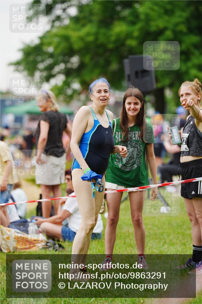 21.06.2026 - 29. Vierlanden-Triathlon LAZAROV Photography http://msf.ph/oto/9863291 21.06.2026 10:24:08 Schwimmen 560, 589, 611 meine-sportfotos.de