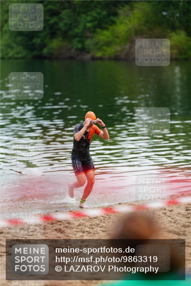 21.06.2026 - 29. Vierlanden-Triathlon LAZAROV Photography http://msf.ph/oto/9863319 21.06.2026 10:54:41 Schwimmen 667, 704 meine-sportfotos.de