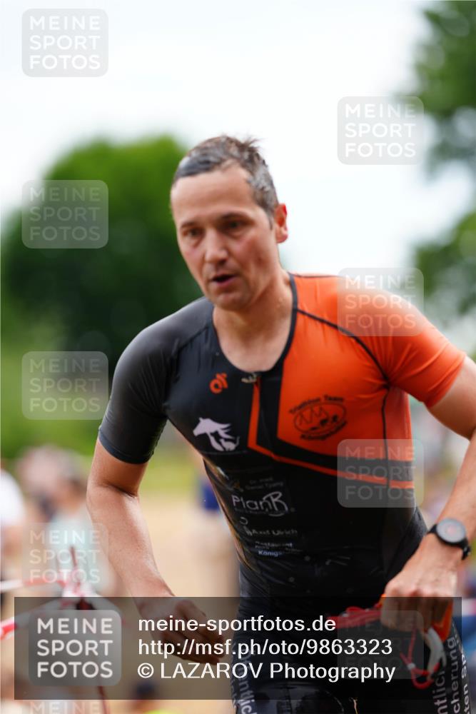 21.06.2026 - 29. Vierlanden-Triathlon LAZAROV Photography http://msf.ph/oto/9863323 21.06.2026 10:54:46 Schwimmen 667, 704 meine-sportfotos.de