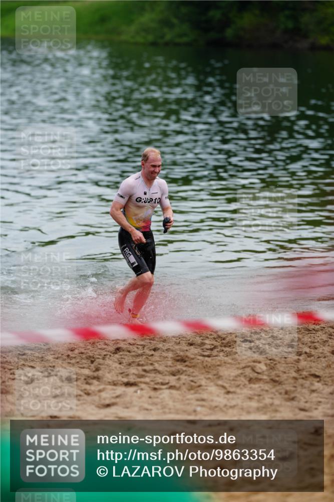 21.06.2026 - 29. Vierlanden-Triathlon LAZAROV Photography http://msf.ph/oto/9863354 21.06.2026 10:56:31 Schwimmen 654 meine-sportfotos.de