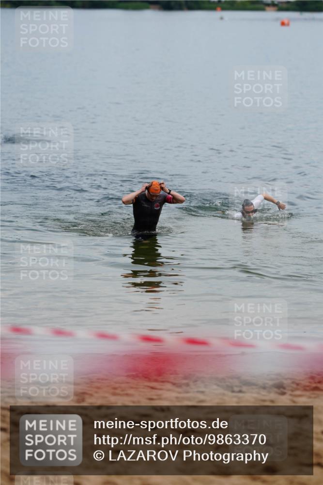 21.06.2026 - 29. Vierlanden-Triathlon LAZAROV Photography http://msf.ph/oto/9863370 21.06.2026 10:57:07 Schwimmen 726, 740 meine-sportfotos.de