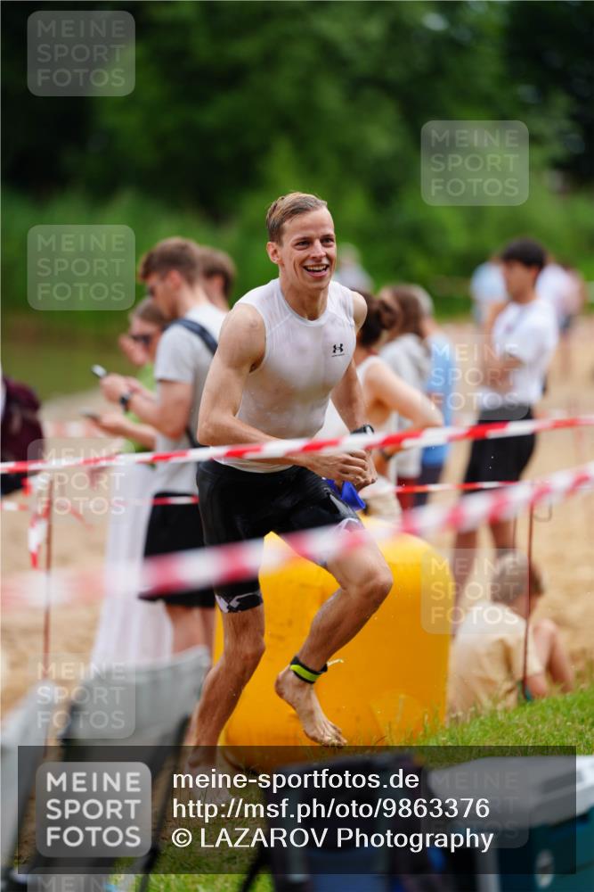 21.06.2026 - 29. Vierlanden-Triathlon LAZAROV Photography http://msf.ph/oto/9863376 21.06.2026 10:57:12 Schwimmen 701, 726, 740 meine-sportfotos.de