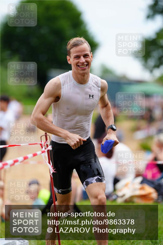 21.06.2026 - 29. Vierlanden-Triathlon LAZAROV Photography http://msf.ph/oto/9863378 21.06.2026 10:57:13 Schwimmen 701, 726, 740 meine-sportfotos.de