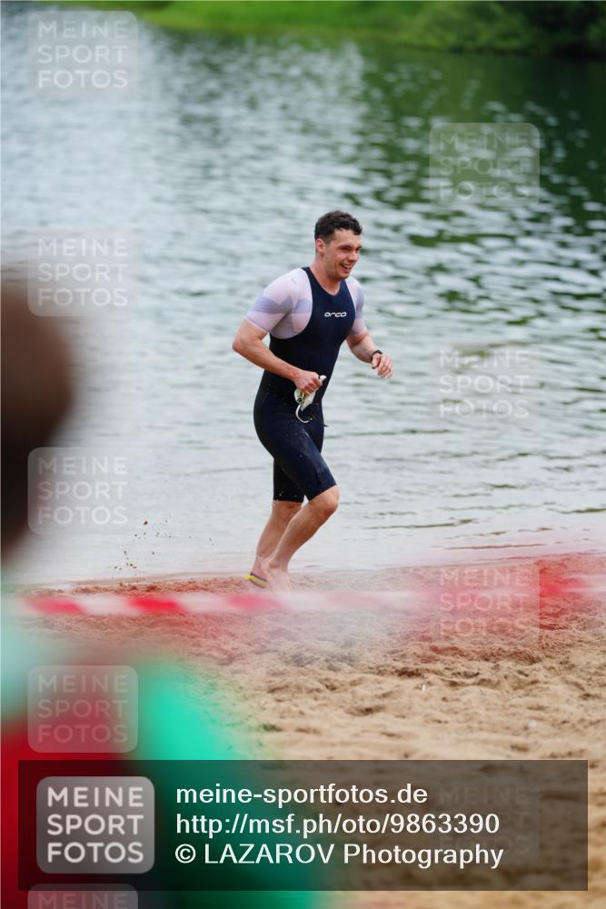 21.06.2026 - 29. Vierlanden-Triathlon LAZAROV Photography http://msf.ph/oto/9863390 21.06.2026 10:57:32 Schwimmen 634 meine-sportfotos.de