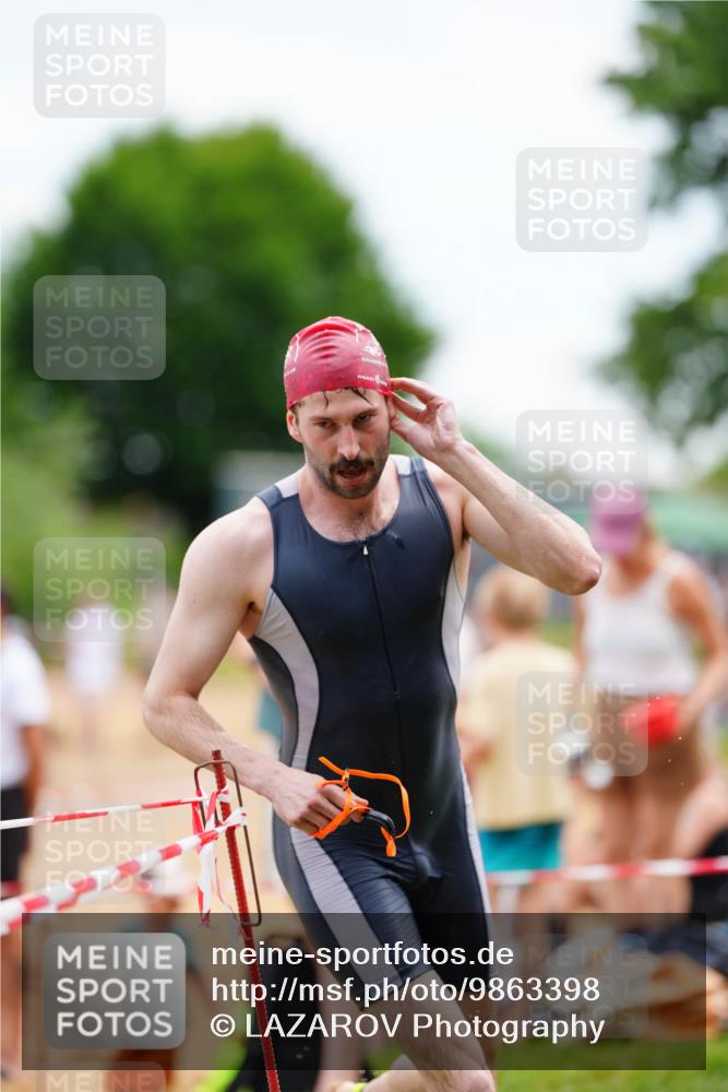 21.06.2026 - 29. Vierlanden-Triathlon LAZAROV Photography http://msf.ph/oto/9863398 21.06.2026 10:58:00 Schwimmen 640, 650, 666, 689 meine-sportfotos.de