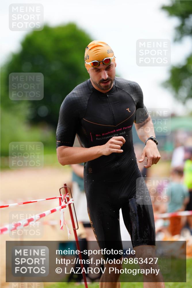 21.06.2026 - 29. Vierlanden-Triathlon LAZAROV Photography http://msf.ph/oto/9863427 21.06.2026 10:58:30 Schwimmen 661, 665, 691 meine-sportfotos.de