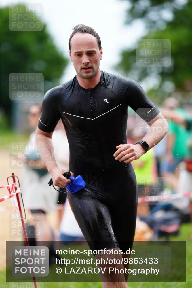 21.06.2026 - 29. Vierlanden-Triathlon LAZAROV Photography http://msf.ph/oto/9863433 21.06.2026 10:58:44 Schwimmen 630, 675, 681, 699, 721, 745 meine-sportfotos.de