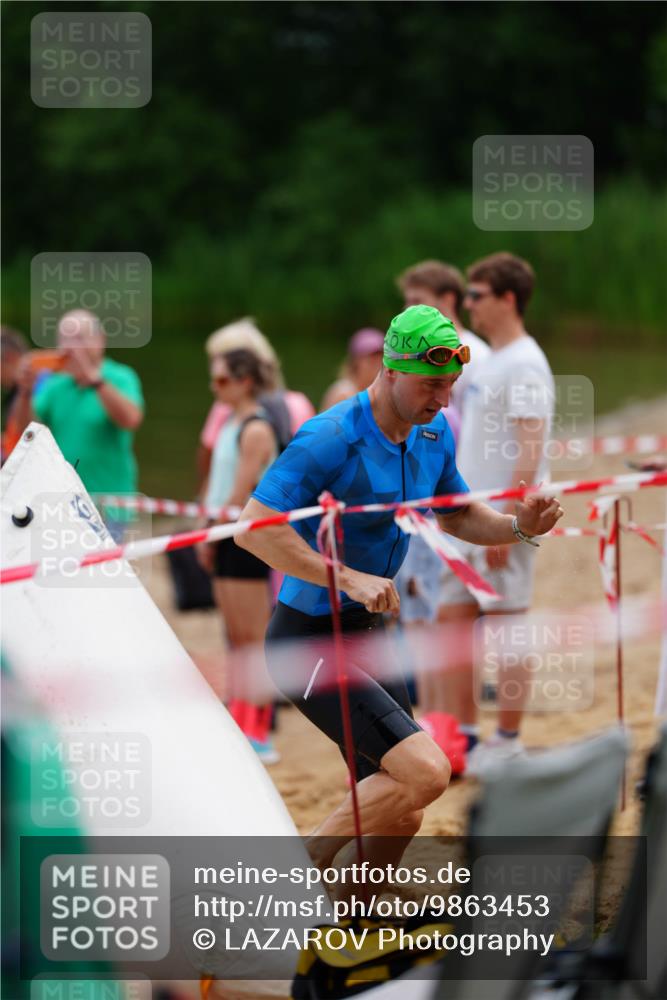 21.06.2026 - 29. Vierlanden-Triathlon LAZAROV Photography http://msf.ph/oto/9863453 21.06.2026 10:59:02 Schwimmen 647, 653, 681 meine-sportfotos.de
