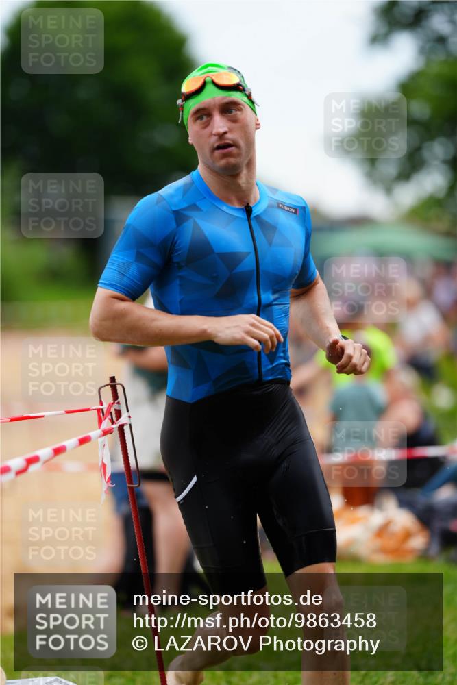 21.06.2026 - 29. Vierlanden-Triathlon LAZAROV Photography http://msf.ph/oto/9863458 21.06.2026 10:59:04 Schwimmen 647, 653 meine-sportfotos.de