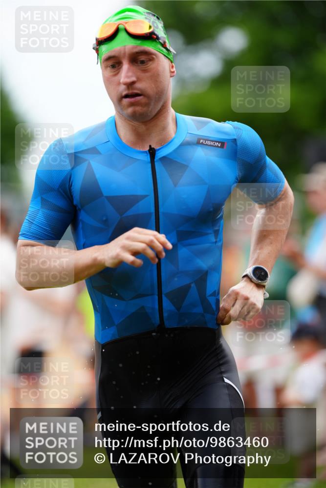 21.06.2026 - 29. Vierlanden-Triathlon LAZAROV Photography http://msf.ph/oto/9863460 21.06.2026 10:59:04 Schwimmen 647, 653 meine-sportfotos.de