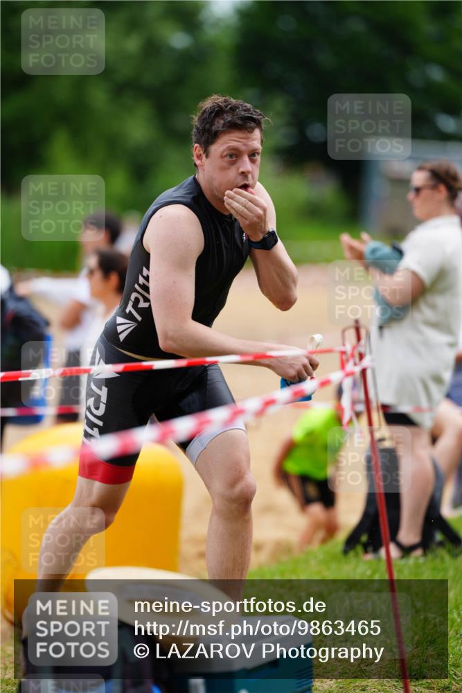 21.06.2026 - 29. Vierlanden-Triathlon LAZAROV Photography http://msf.ph/oto/9863465 21.06.2026 10:59:39 Schwimmen 682 meine-sportfotos.de