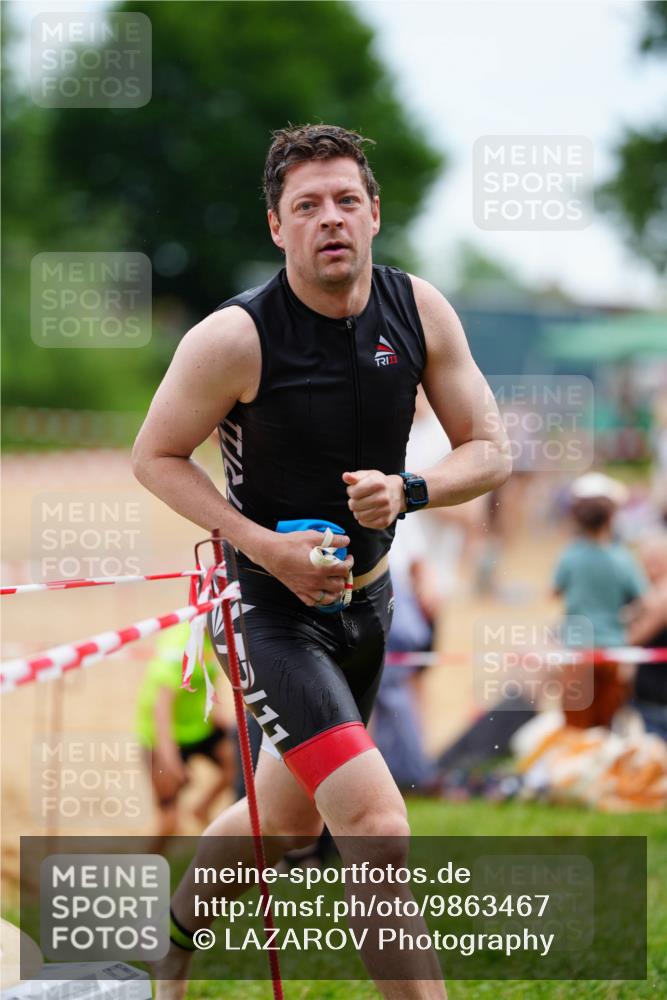 21.06.2026 - 29. Vierlanden-Triathlon LAZAROV Photography http://msf.ph/oto/9863467 21.06.2026 10:59:39 Schwimmen 682 meine-sportfotos.de