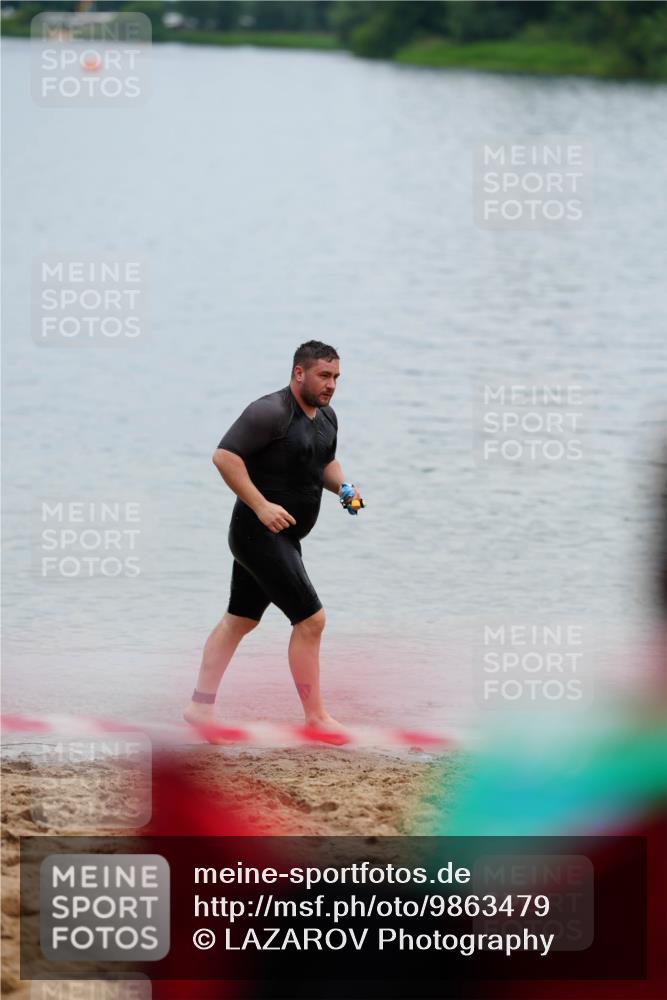 21.06.2026 - 29. Vierlanden-Triathlon LAZAROV Photography http://msf.ph/oto/9863479 21.06.2026 10:59:55 Schwimmen 724 meine-sportfotos.de