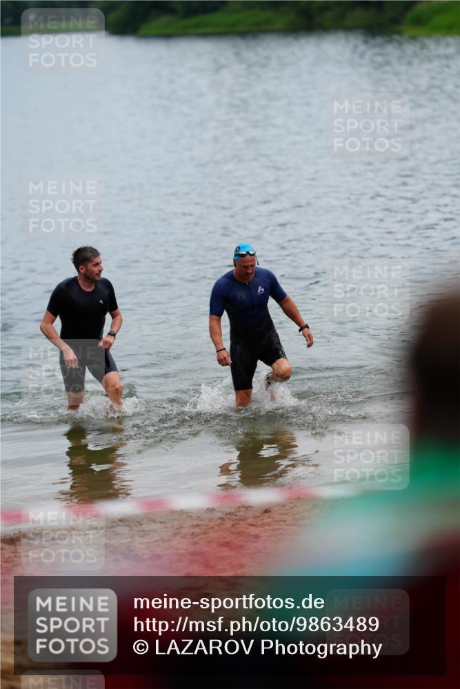 21.06.2026 - 29. Vierlanden-Triathlon LAZAROV Photography http://msf.ph/oto/9863489 21.06.2026 11:00:26 Schwimmen 696 meine-sportfotos.de
