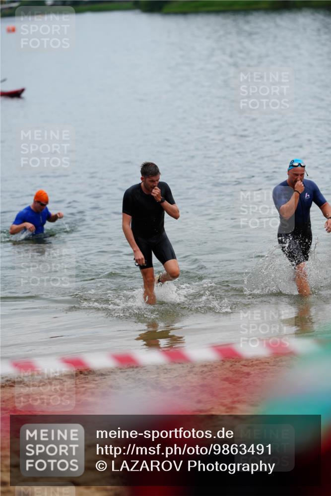 21.06.2026 - 29. Vierlanden-Triathlon LAZAROV Photography http://msf.ph/oto/9863491 21.06.2026 11:00:27 Schwimmen 696 meine-sportfotos.de
