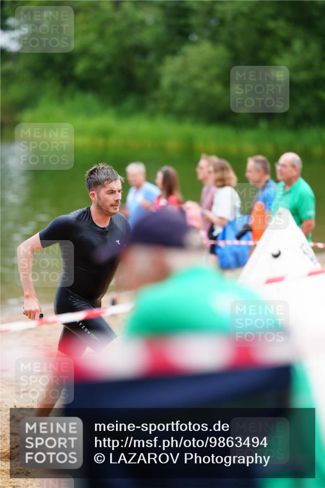 21.06.2026 - 29. Vierlanden-Triathlon LAZAROV Photography http://msf.ph/oto/9863494 21.06.2026 11:00:33 Schwimmen 696, 712, 746 meine-sportfotos.de