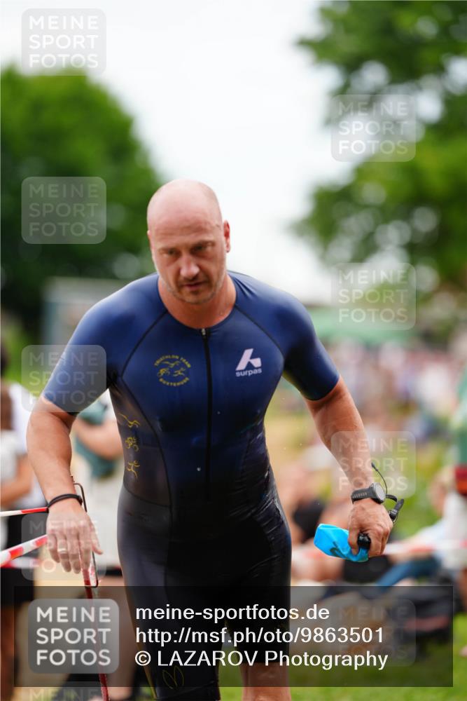 21.06.2026 - 29. Vierlanden-Triathlon LAZAROV Photography http://msf.ph/oto/9863501 21.06.2026 11:00:39 Schwimmen 696, 712, 746 meine-sportfotos.de