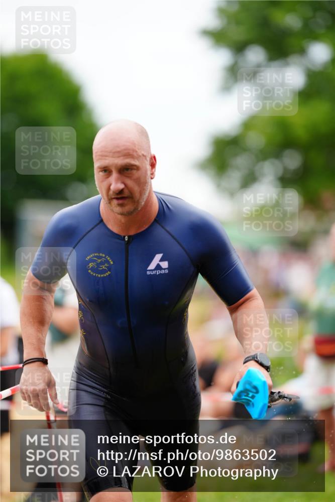 21.06.2026 - 29. Vierlanden-Triathlon LAZAROV Photography http://msf.ph/oto/9863502 21.06.2026 11:00:39 Schwimmen 696, 712, 746 meine-sportfotos.de