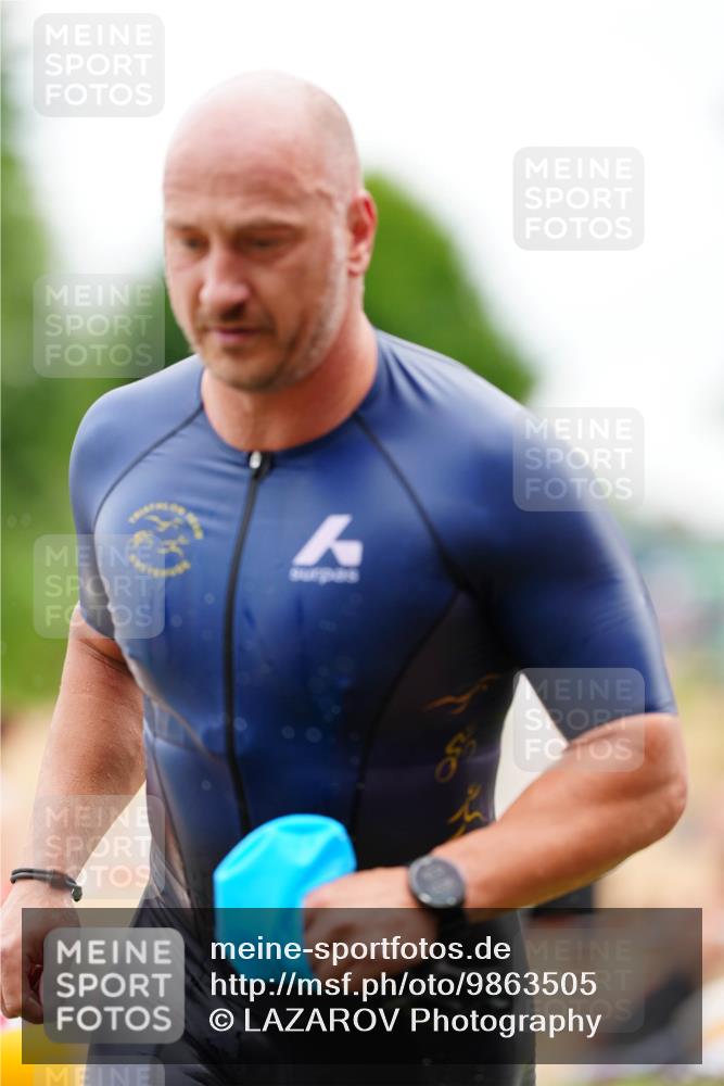 21.06.2026 - 29. Vierlanden-Triathlon LAZAROV Photography http://msf.ph/oto/9863505 21.06.2026 11:00:40 Schwimmen 696, 712, 746 meine-sportfotos.de
