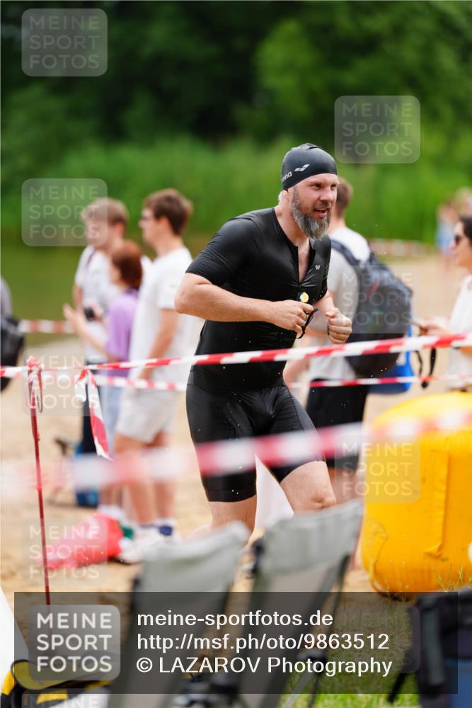 21.06.2026 - 29. Vierlanden-Triathlon LAZAROV Photography http://msf.ph/oto/9863512 21.06.2026 11:01:04 Schwimmen 671 meine-sportfotos.de