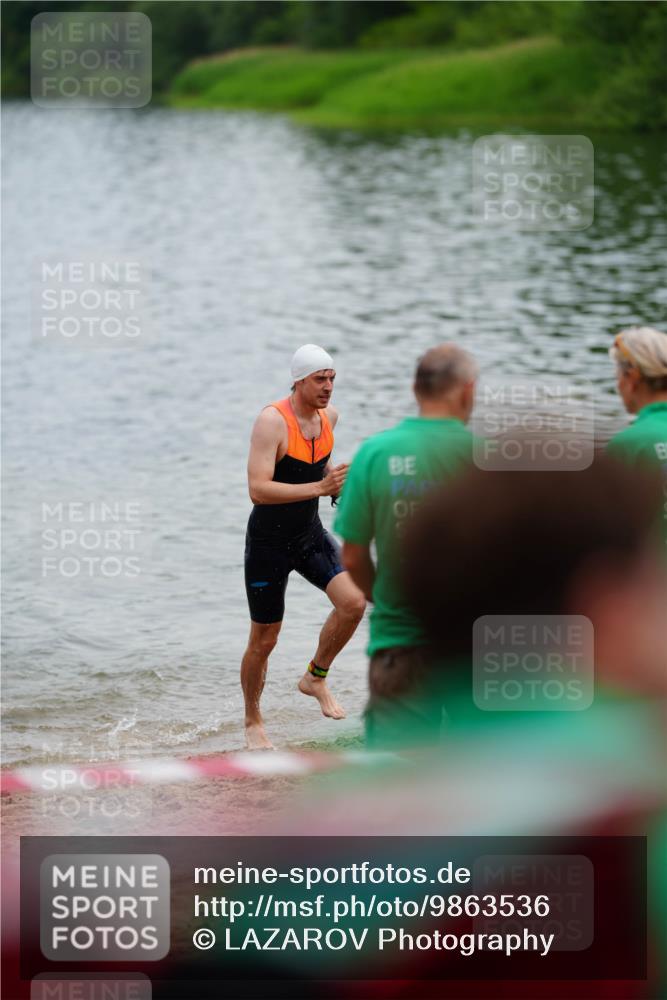 21.06.2026 - 29. Vierlanden-Triathlon LAZAROV Photography http://msf.ph/oto/9863536 21.06.2026 11:01:43 Schwimmen 673 meine-sportfotos.de