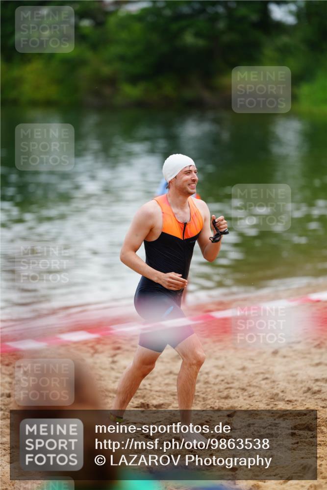 21.06.2026 - 29. Vierlanden-Triathlon LAZAROV Photography http://msf.ph/oto/9863538 21.06.2026 11:01:45 Schwimmen 673 meine-sportfotos.de