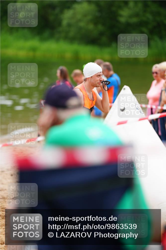 21.06.2026 - 29. Vierlanden-Triathlon LAZAROV Photography http://msf.ph/oto/9863539 21.06.2026 11:01:46 Schwimmen 673 meine-sportfotos.de