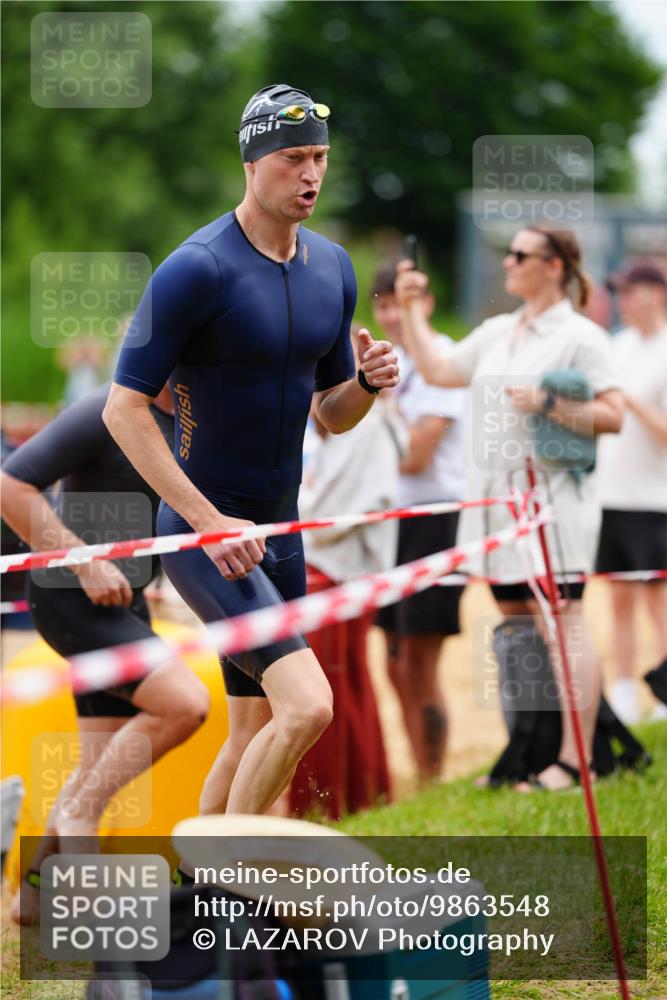 21.06.2026 - 29. Vierlanden-Triathlon LAZAROV Photography http://msf.ph/oto/9863548 21.06.2026 11:01:58 Schwimmen 641, 642, 644, 685, 707, 710, 728, 743 meine-sportfotos.de