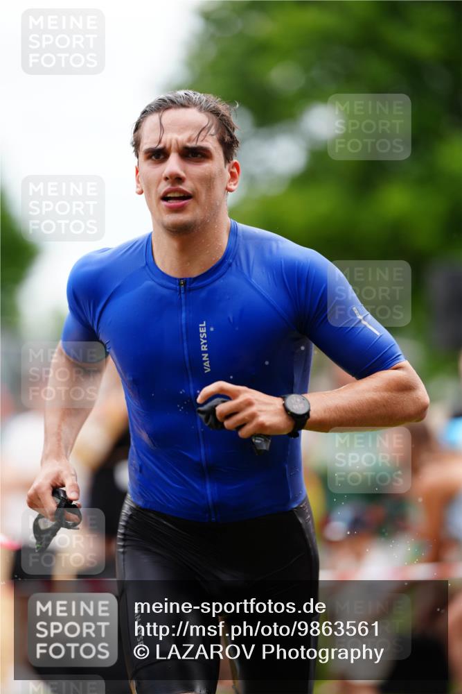21.06.2026 - 29. Vierlanden-Triathlon LAZAROV Photography http://msf.ph/oto/9863561 21.06.2026 11:02:15 Schwimmen 643, 652, 685, 693, 710, 716, 729 meine-sportfotos.de