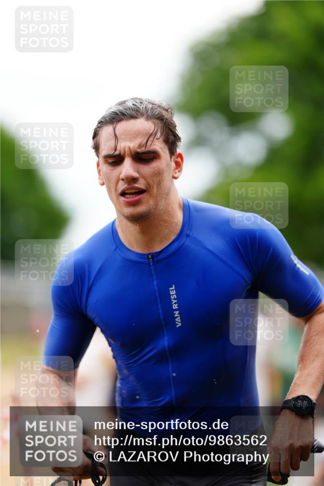 21.06.2026 - 29. Vierlanden-Triathlon LAZAROV Photography http://msf.ph/oto/9863562 21.06.2026 11:02:16 Schwimmen 643, 652, 693, 710, 716, 729 meine-sportfotos.de