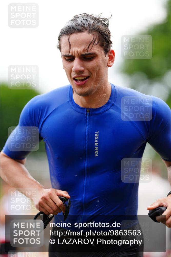 21.06.2026 - 29. Vierlanden-Triathlon LAZAROV Photography http://msf.ph/oto/9863563 21.06.2026 11:02:16 Schwimmen 643, 652, 693, 710, 716, 729 meine-sportfotos.de