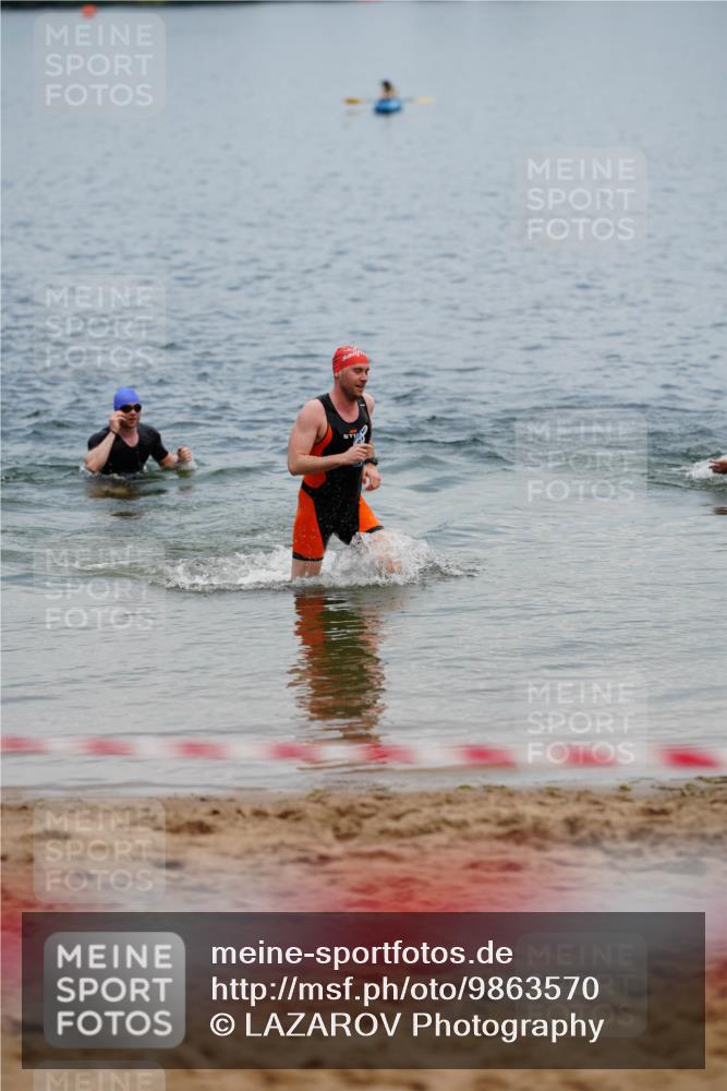 21.06.2026 - 29. Vierlanden-Triathlon LAZAROV Photography http://msf.ph/oto/9863570 21.06.2026 11:02:45 Schwimmen 720 meine-sportfotos.de