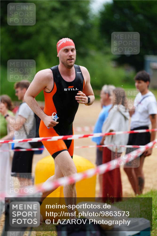 21.06.2026 - 29. Vierlanden-Triathlon LAZAROV Photography http://msf.ph/oto/9863573 21.06.2026 11:02:52 Schwimmen 659, 688, 720, 757 meine-sportfotos.de