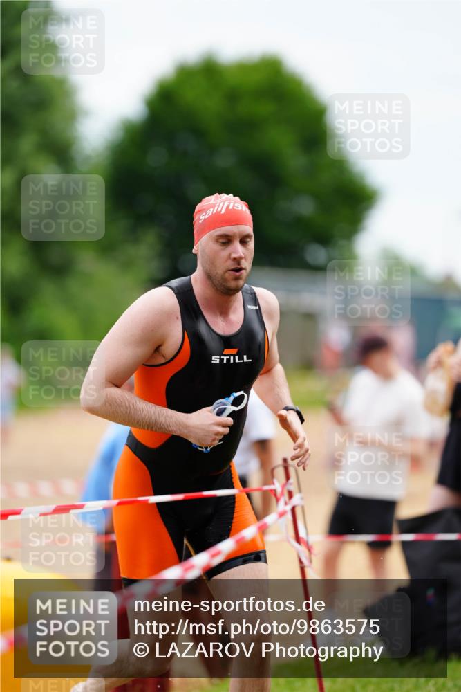 21.06.2026 - 29. Vierlanden-Triathlon LAZAROV Photography http://msf.ph/oto/9863575 21.06.2026 11:02:53 Schwimmen 659, 688, 720, 757 meine-sportfotos.de