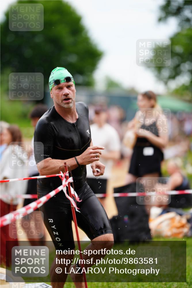 21.06.2026 - 29. Vierlanden-Triathlon LAZAROV Photography http://msf.ph/oto/9863581 21.06.2026 11:02:58 Schwimmen 659, 688, 705, 720, 727, 757 meine-sportfotos.de