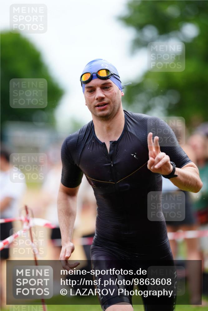 21.06.2026 - 29. Vierlanden-Triathlon LAZAROV Photography http://msf.ph/oto/9863608 21.06.2026 11:03:26 Schwimmen 695 meine-sportfotos.de