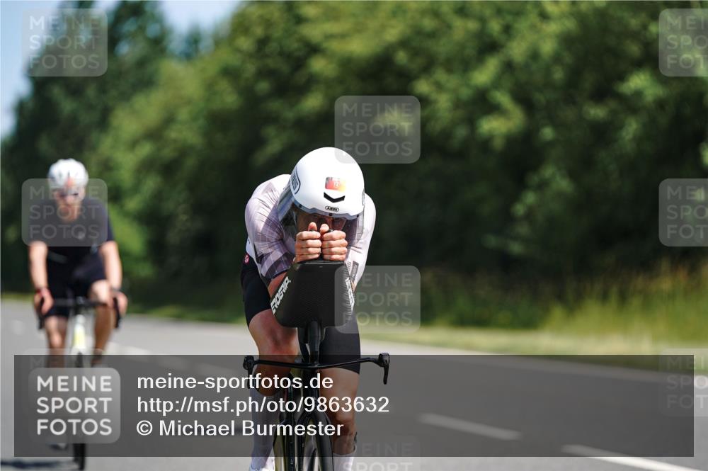 21.06.2026 - Viking Triathlon Michael Burmester http://msf.ph/oto/9863632 21.06.2026 11:39:53 Radfahren 2, 19, 21, 91, 173, 192, 194, 194, 313, 350, 380 meine-sportfotos.de