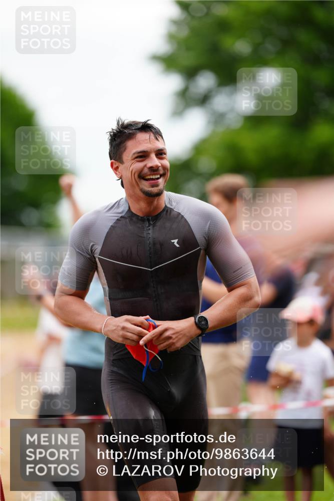 21.06.2026 - 29. Vierlanden-Triathlon LAZAROV Photography http://msf.ph/oto/9863644 21.06.2026 11:04:24 Schwimmen 632, 672 meine-sportfotos.de