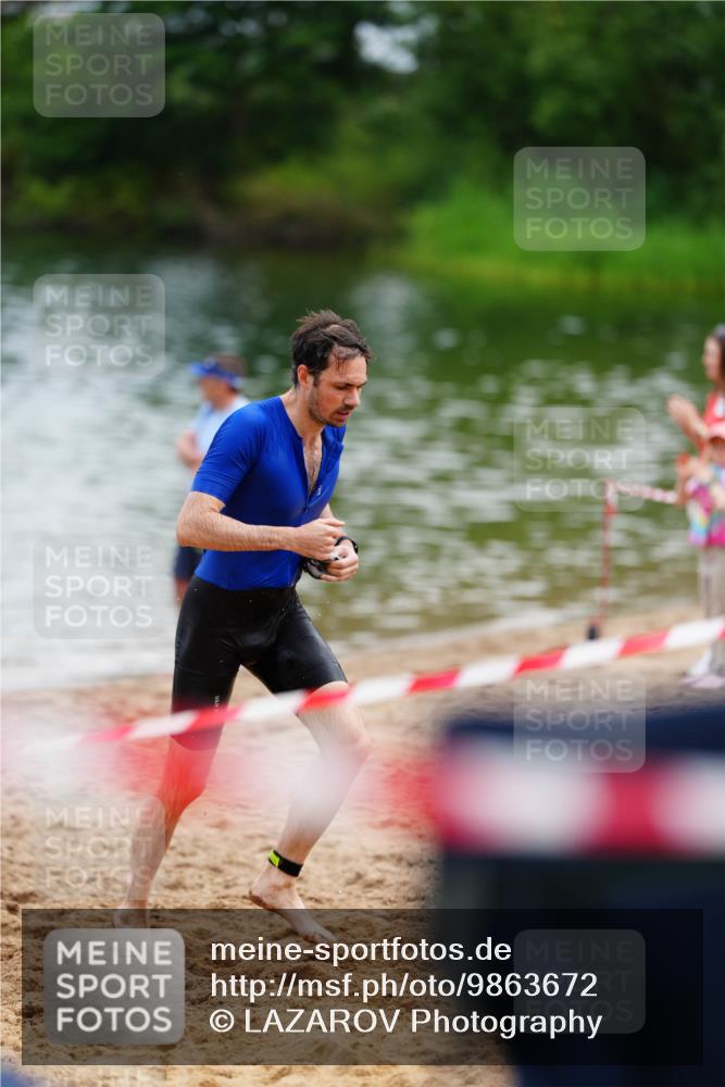 21.06.2026 - 29. Vierlanden-Triathlon LAZAROV Photography http://msf.ph/oto/9863672 21.06.2026 11:05:21 Schwimmen 680, 787 meine-sportfotos.de