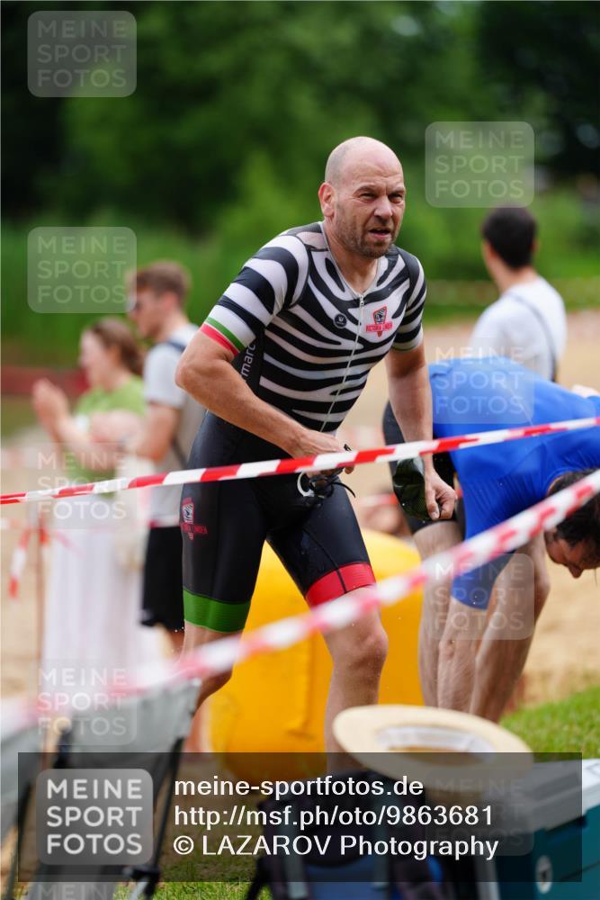 21.06.2026 - 29. Vierlanden-Triathlon LAZAROV Photography http://msf.ph/oto/9863681 21.06.2026 11:05:28 Schwimmen 633, 680, 787, 820 meine-sportfotos.de