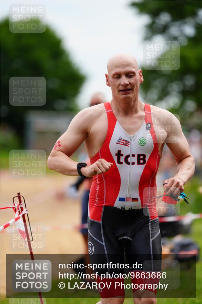 21.06.2026 - 29. Vierlanden-Triathlon LAZAROV Photography http://msf.ph/oto/9863686 21.06.2026 11:05:32 Schwimmen 633, 680, 744, 787, 820 meine-sportfotos.de