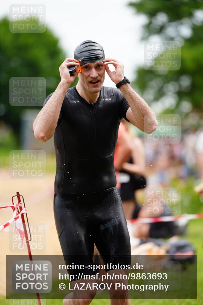 21.06.2026 - 29. Vierlanden-Triathlon LAZAROV Photography http://msf.ph/oto/9863693 21.06.2026 11:05:36 Schwimmen 633, 648, 680, 744, 787, 820 meine-sportfotos.de